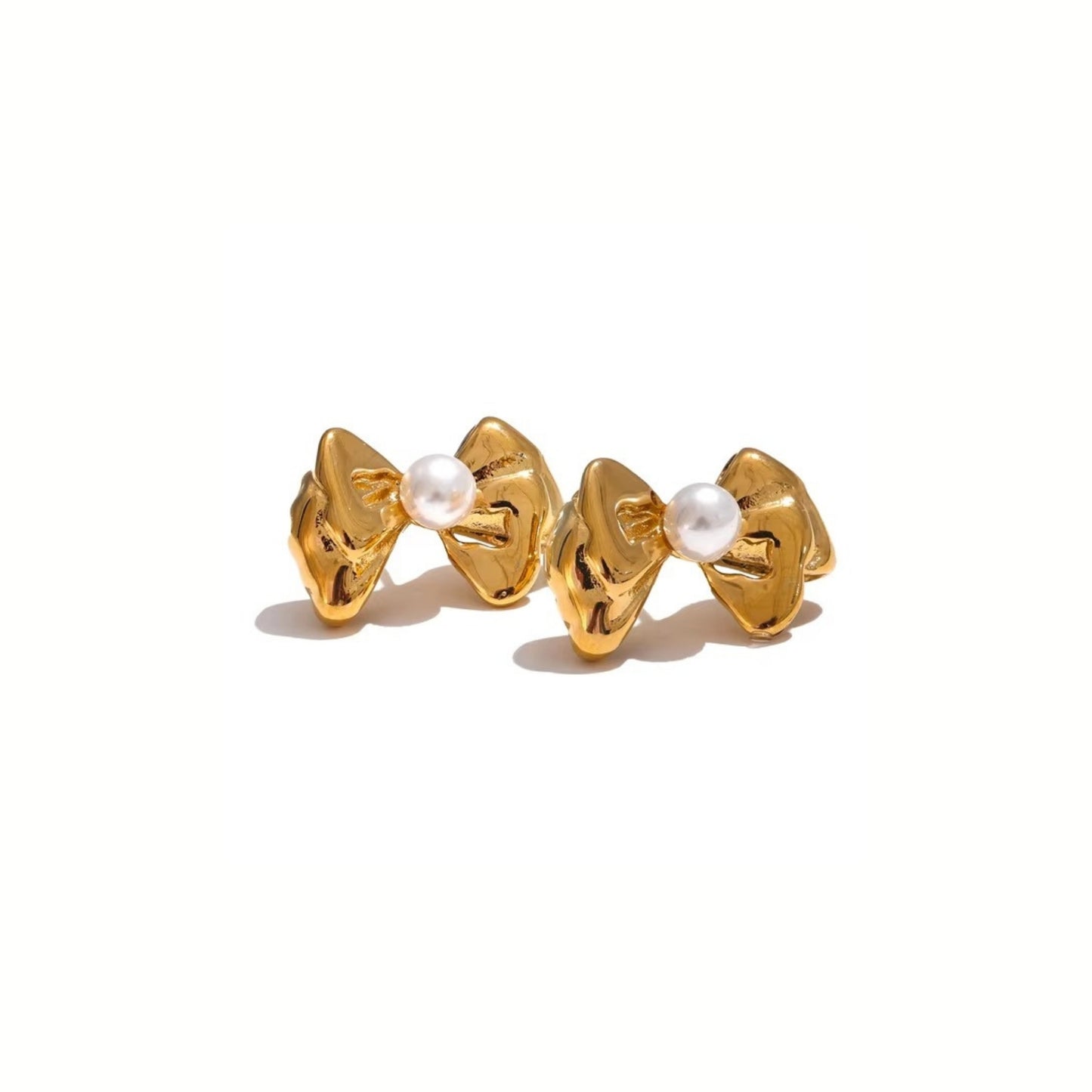 Minnie Bow Pearl Stud Earrings