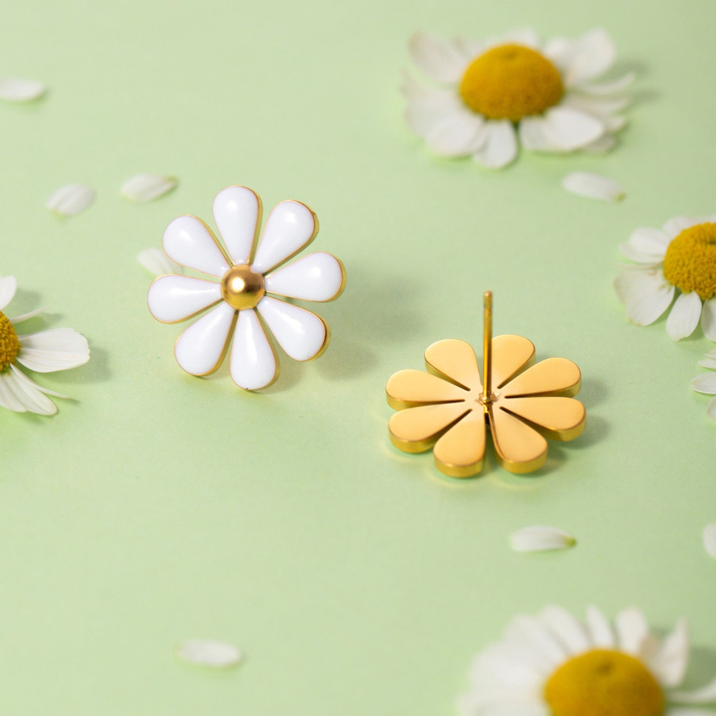 Daisy Stud Earrings