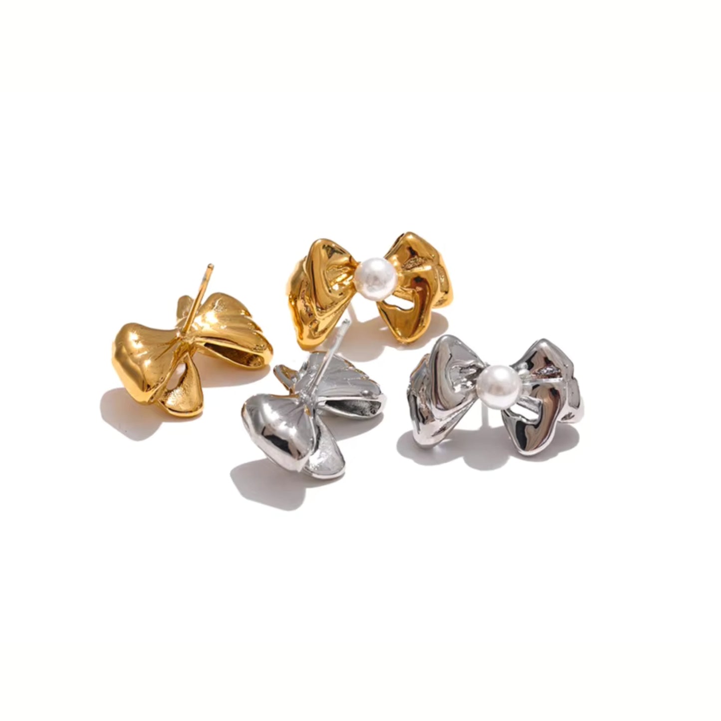 Minnie Bow Pearl Stud Earrings